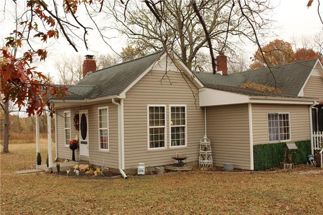 316 Oak St, Sumner, MO 64681