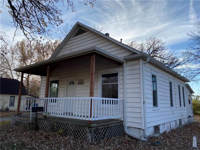 1301 Wabash Ave, Topeka, KS 66616