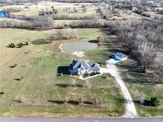 4070 Hackberry Ln, Bates City, MO 64011