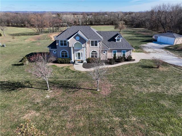 4070 Hackberry Ln, Bates City, MO 64011