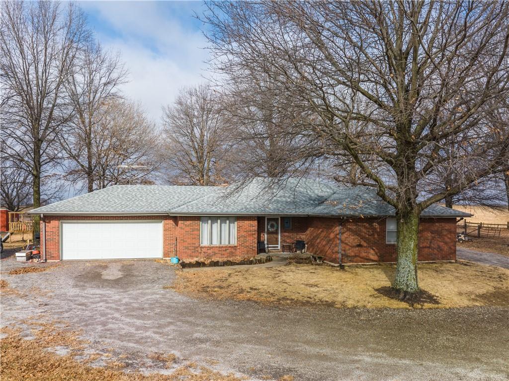 12069 Highway 6 Hw, Stewartsville, MO 64490