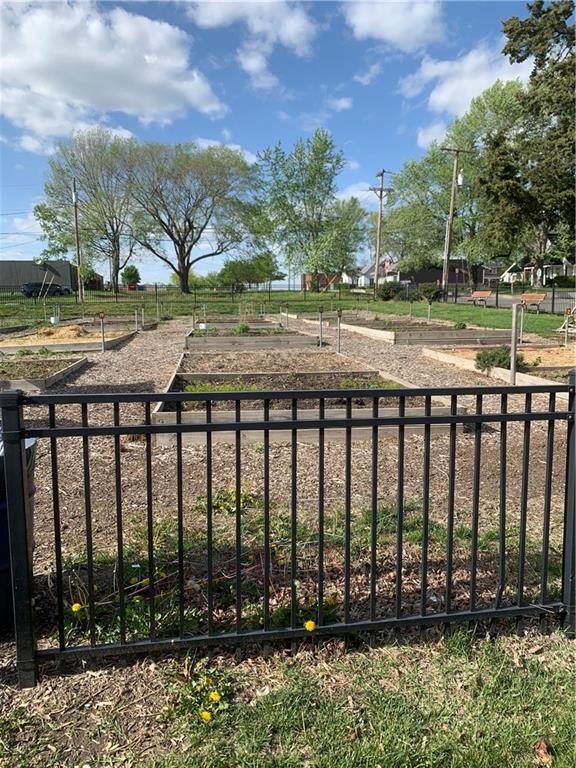 4703 NW Fisk Ave, Kansas City, MO 64151