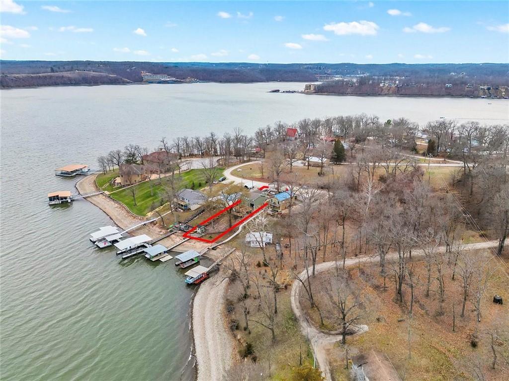 76 Quiet Oaks Dr, Sunrise Beach, MO 65079