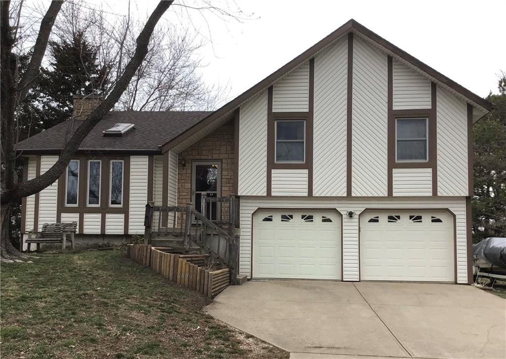 6500 W 202nd Ter, Bucyrus, KS 66013