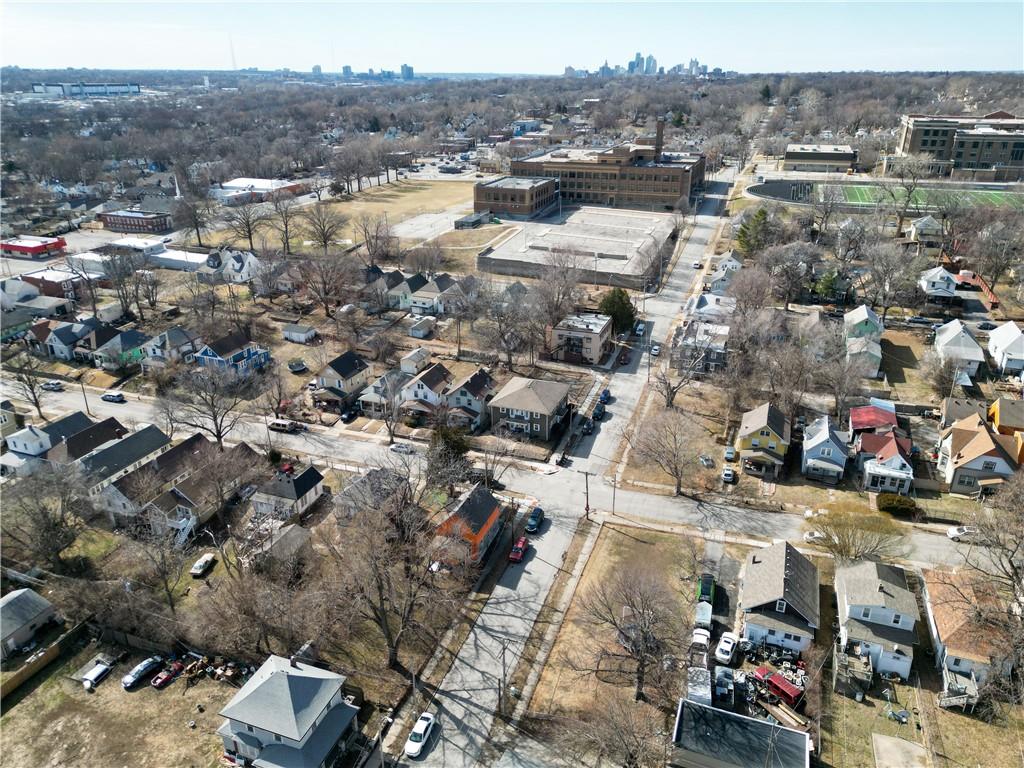 5121 Thompson Ave, Kansas City, MO 64124