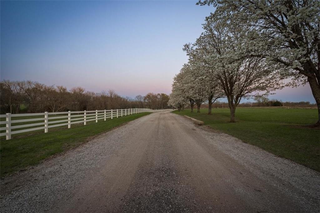 19606 E Route 291 Hw, Pleasant Hill, MO 64080