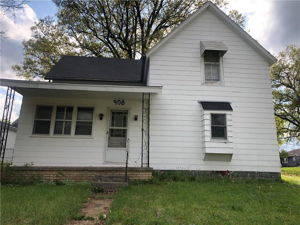 908 Main St, Stewartsville, MO 64490