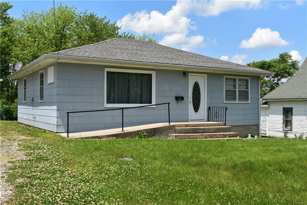 703 S Main St, Grant City, MO 64456