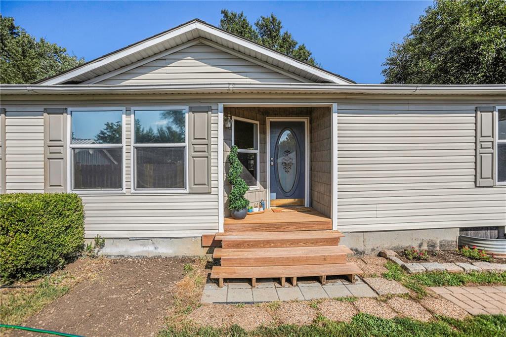 322 Elm St, Bucyrus, KS 66013