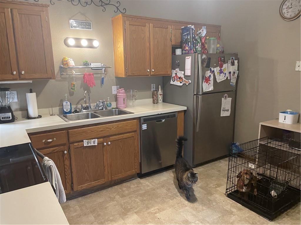 601 NE Austin St, Oak Grove, MO 64029