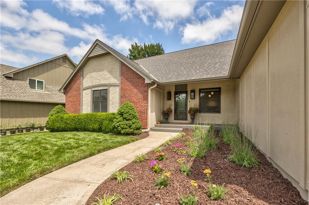 11320 W 109th St, Overland Park, KS 66210