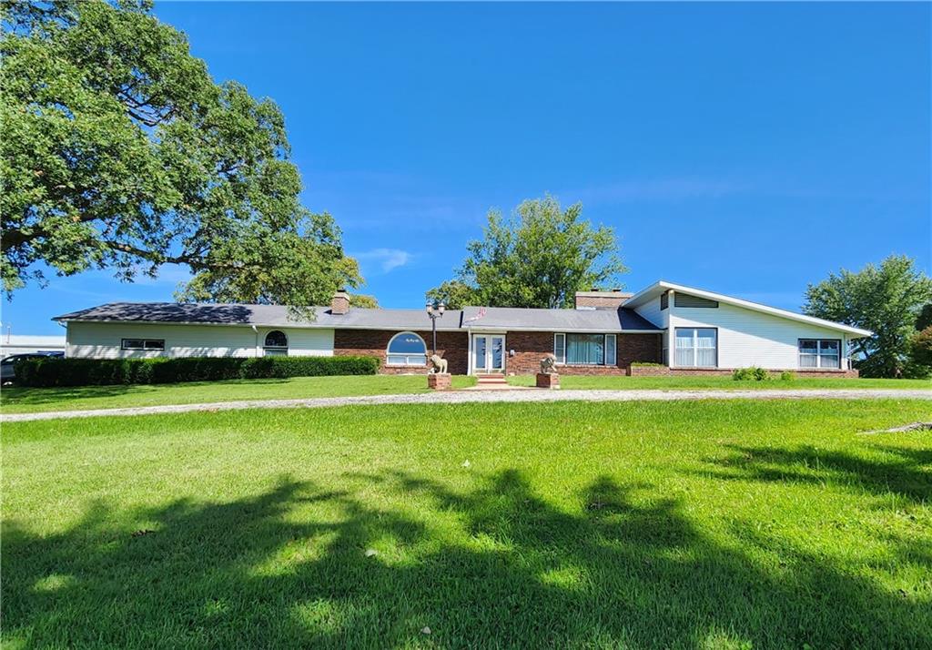 13901 Forest Ave, Pattonsburg, MO 64670