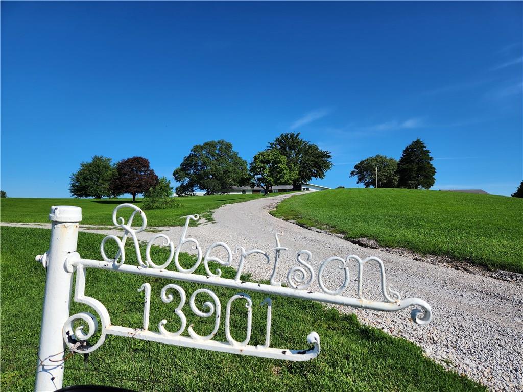13901 Forest Ave, Pattonsburg, MO 64670