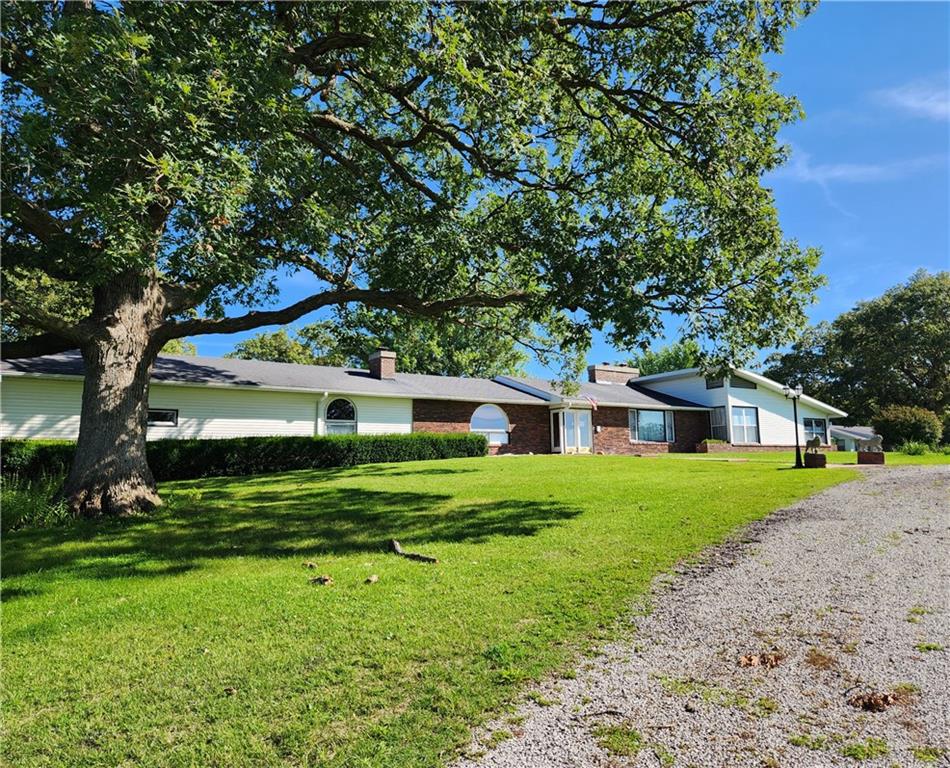 13901 Forest Ave, Pattonsburg, MO 64670