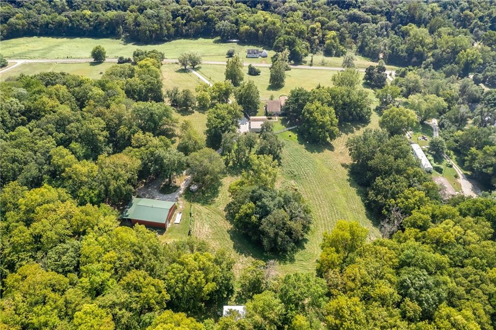 611 Turner Rd, St Joseph, MO 64504
