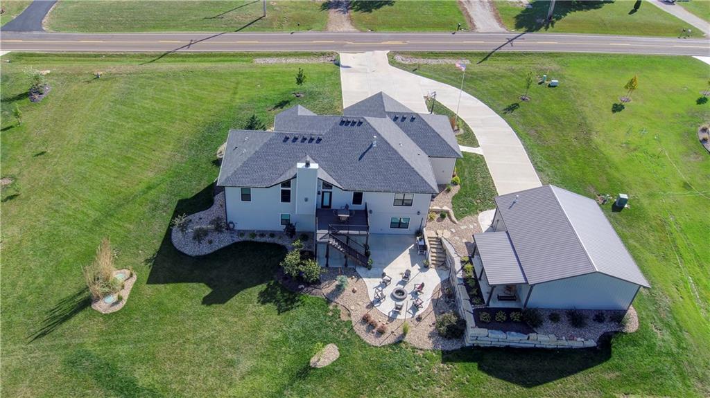 15680 Metro Ave, Bonner Springs, KS 66012