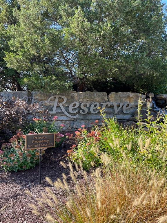1709 Lake Alvamar Dr, Lawrence, KS 66047