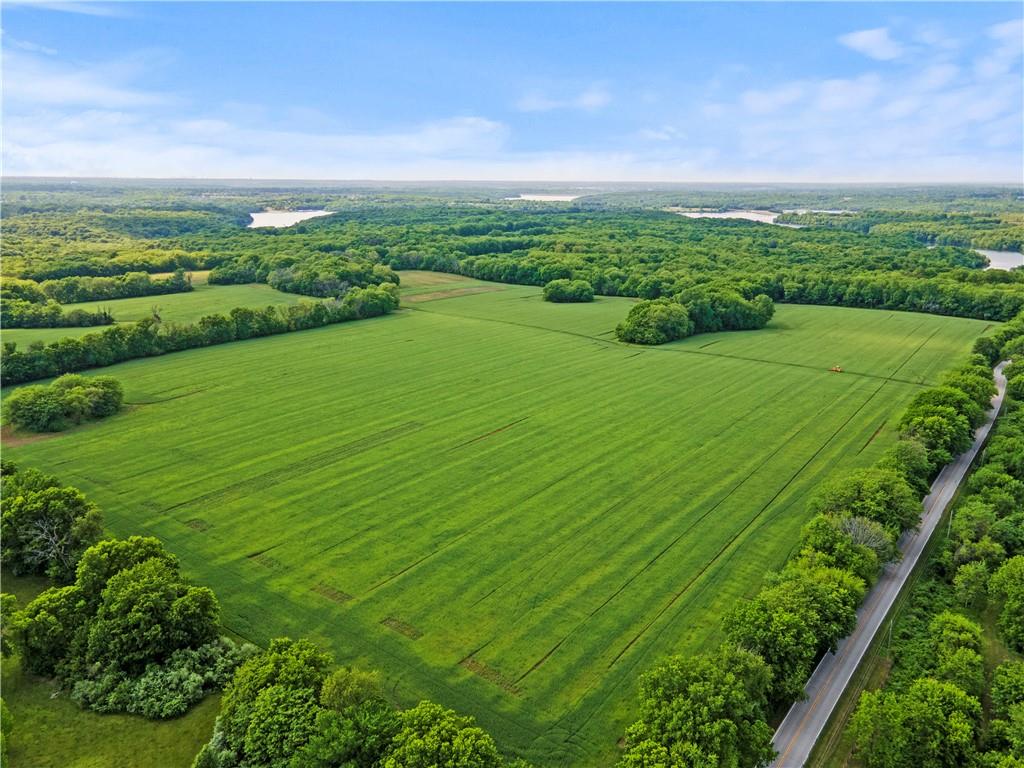 24305-24209 E Jasper Reserve Cir, Blue Springs, MO 64015
