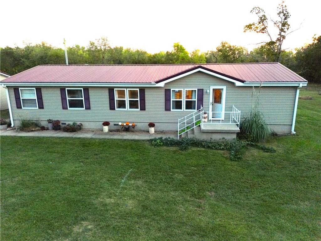 12391 Spring St, Hume, MO 64752