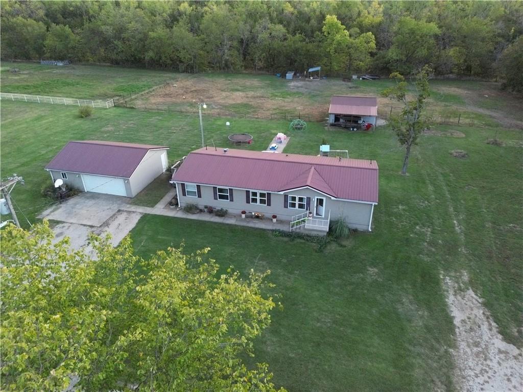 12391 Spring St, Hume, MO 64752