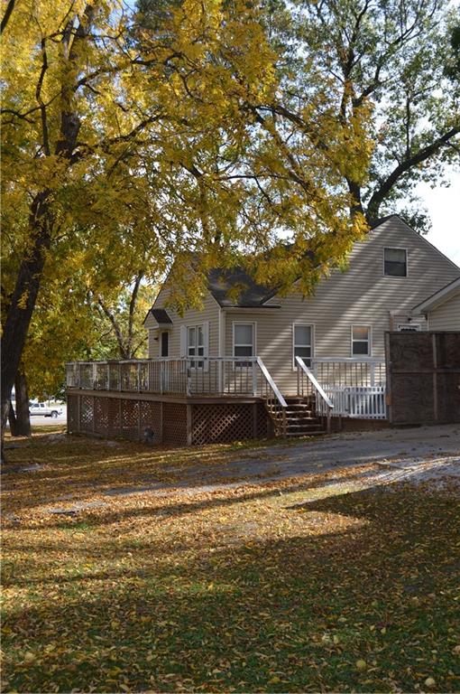 1029 Johnson Dr, Neosho, MO 64850