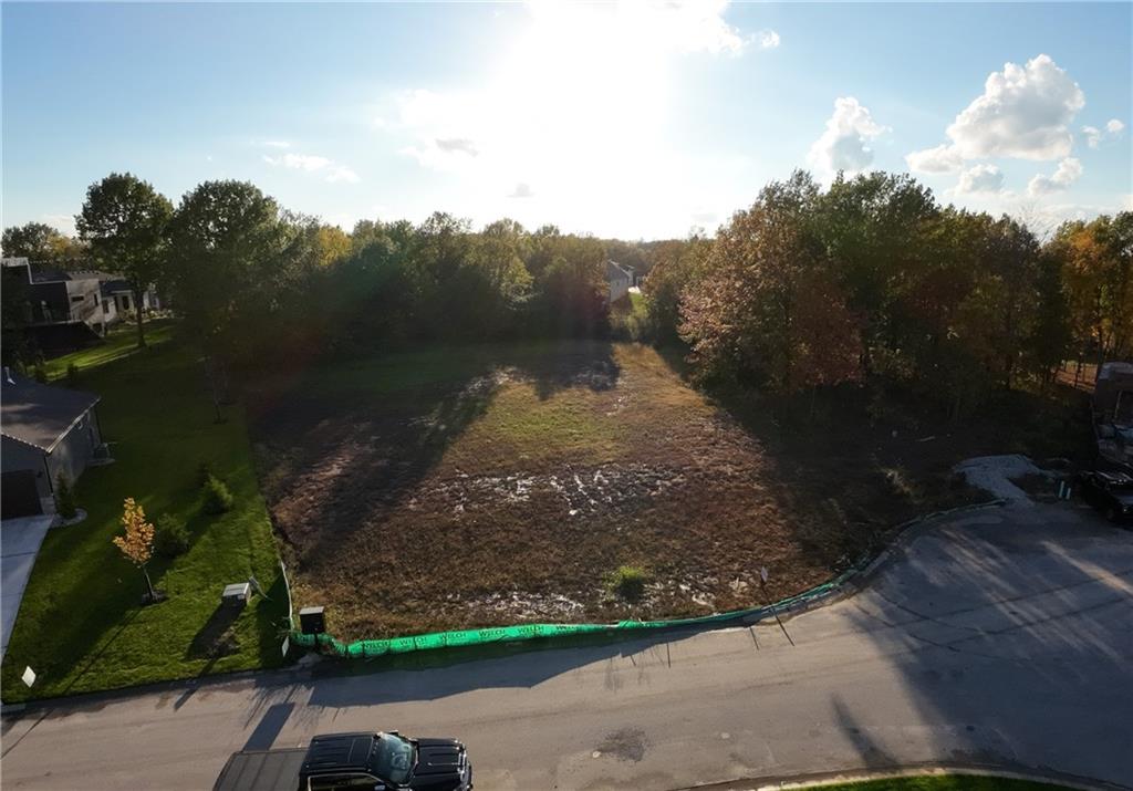 15 Tahoma Rg, Lake Winnebago, MO 64034