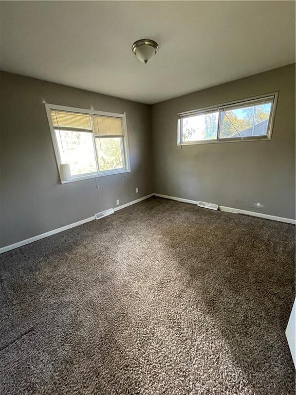 7701 E 110th St, Kansas City, MO 64134