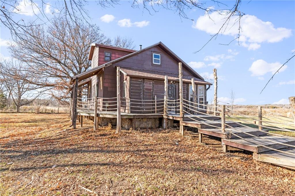 628 N Preston St, Kincaid, KS 66039