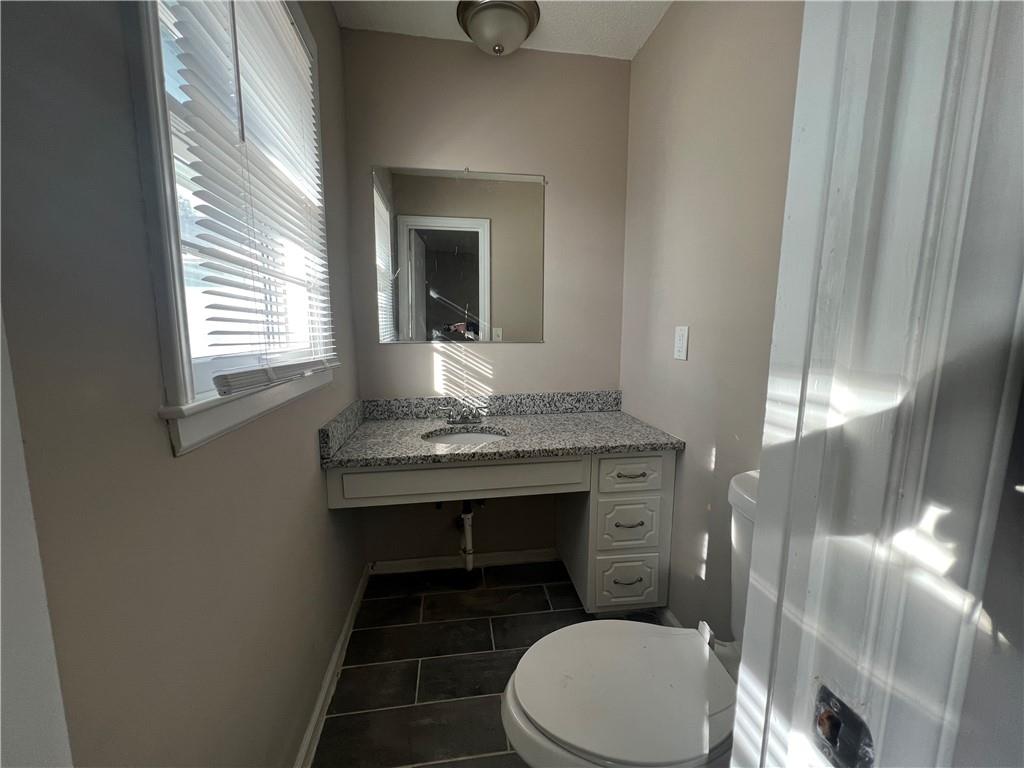 406 N 17th Ave, Greenwood, MO 64034