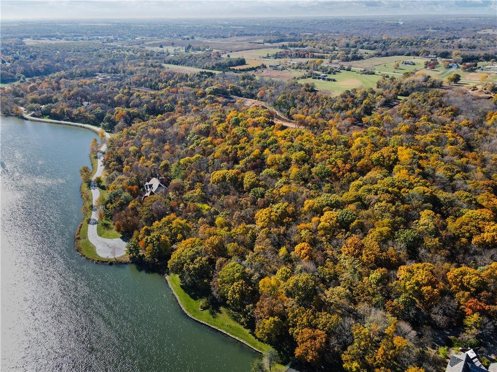 16919 Wallace Way, Loch Lloyd, MO 64012