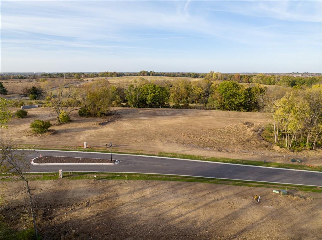 16919 Wallace Way, Loch Lloyd, MO 64012