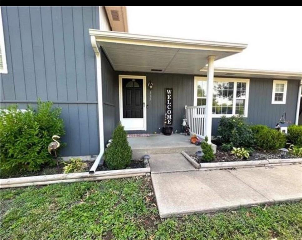 137 S 190 St, Girard, KS 66743