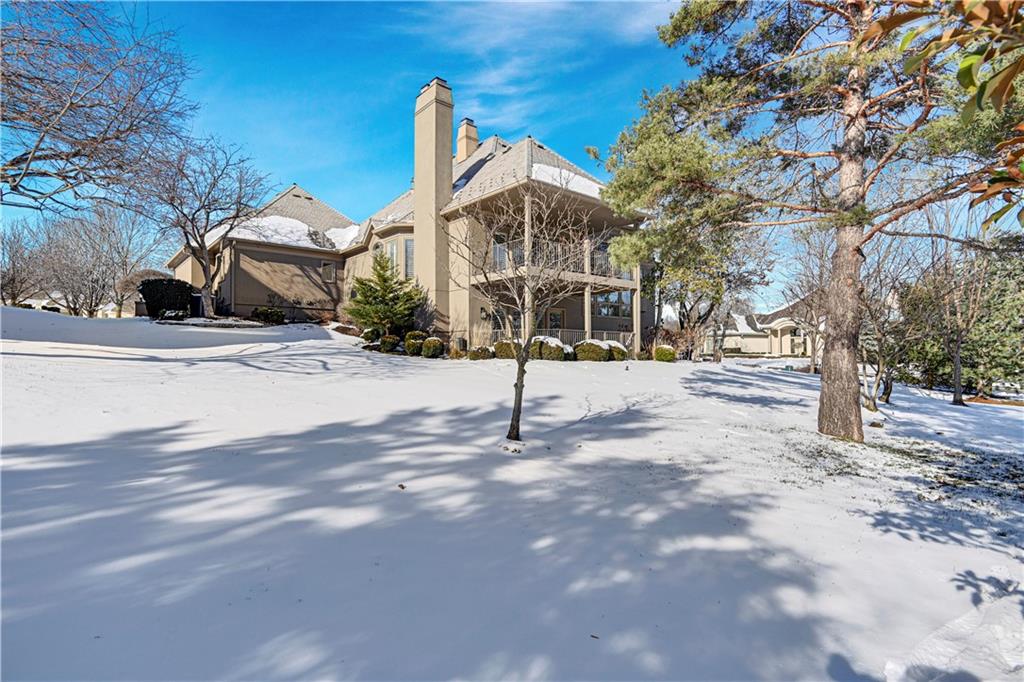11501 Rosewood St, Leawood, KS 66211