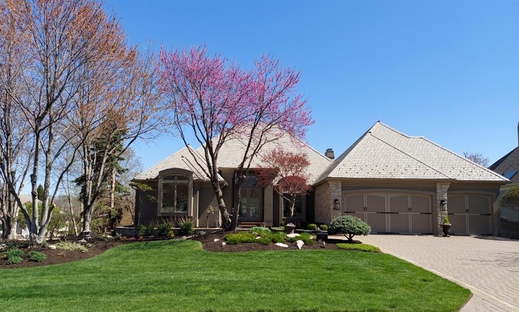 11501 Rosewood St, Leawood, KS 66211