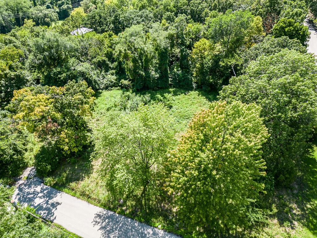 714 N 7th St, Edwardsville, KS 66111