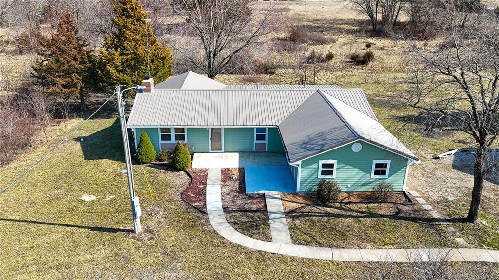 31144 Rattlesnake Hill Rd, Smithton, MO 65350