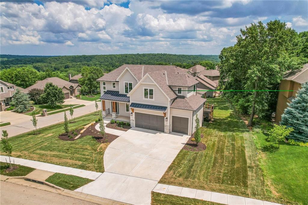 20807 W 68th St, Shawnee, KS 66218