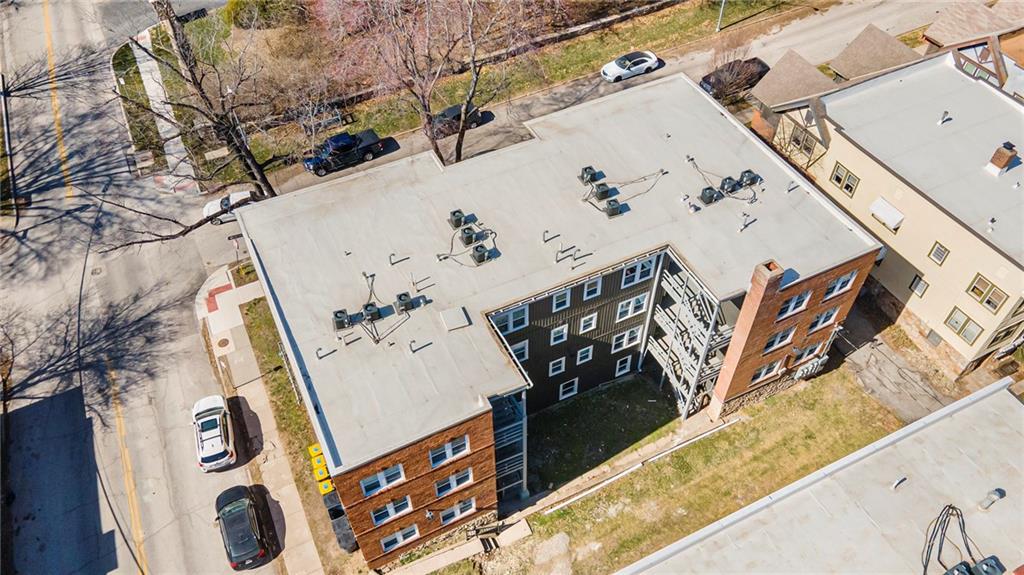 5047 Wyandotte St, Kansas City, MO 64112