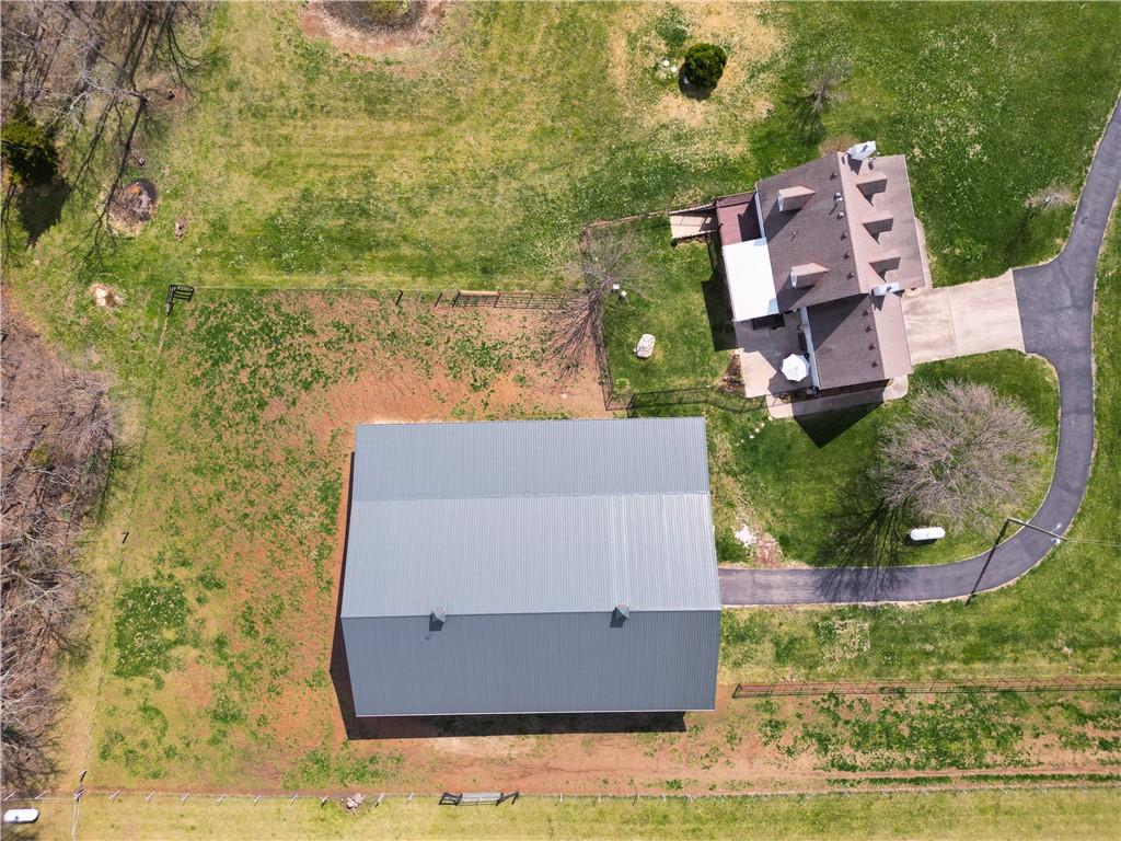 11211 S Gibson Rd, Lone Jack, MO 64070