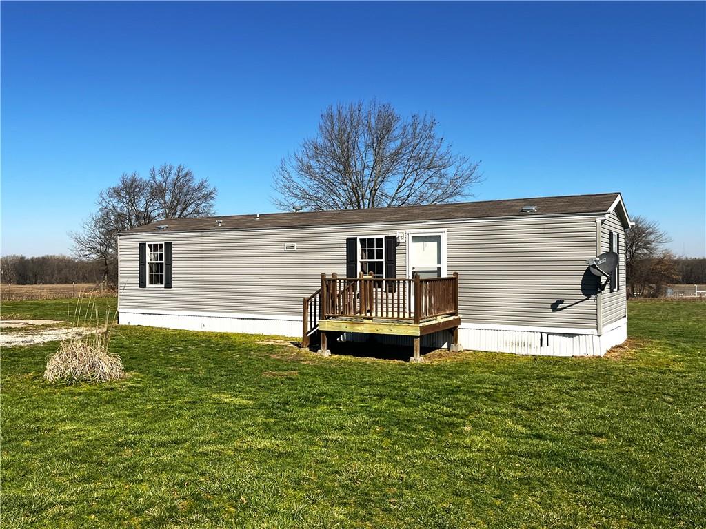 24750 Pemberton Rd, La Monte, MO 65337