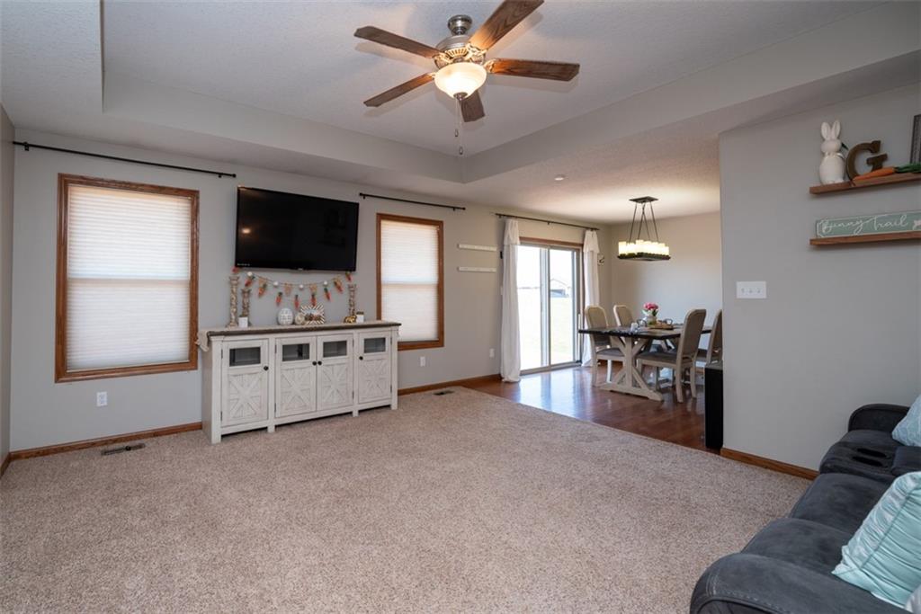 2233 SE Shiloh Ridge Ln, Tecumseh, KS 66542