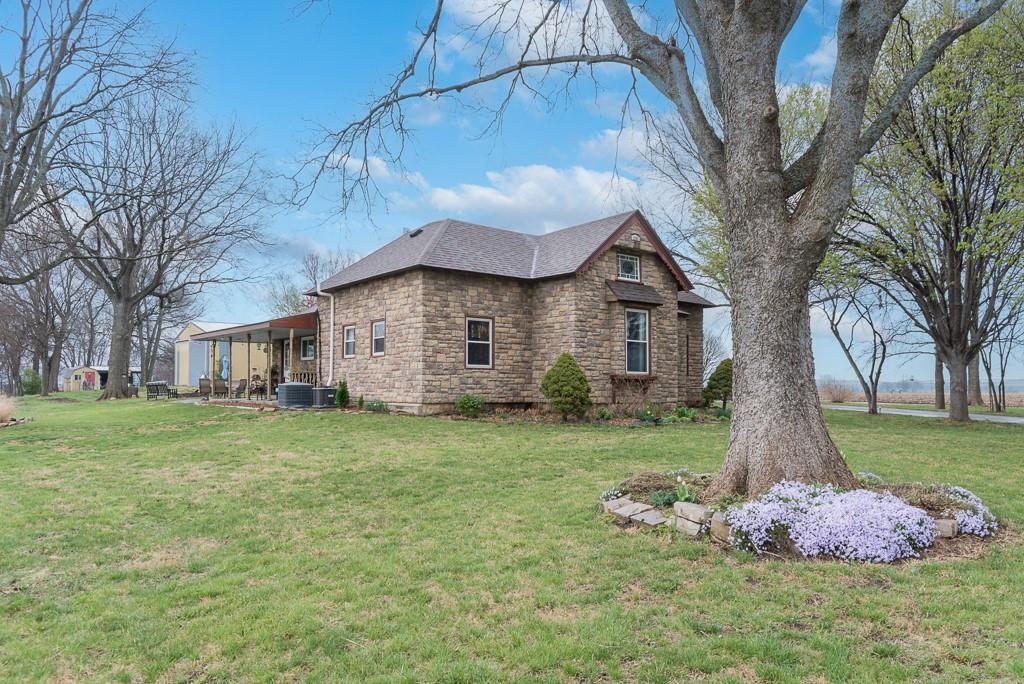 14308 3rd St, Perry, KS 66073