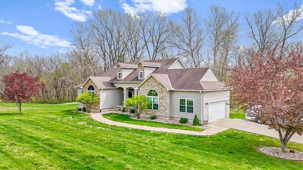 2720 SE Galvin Rd, St Joseph, MO 64504