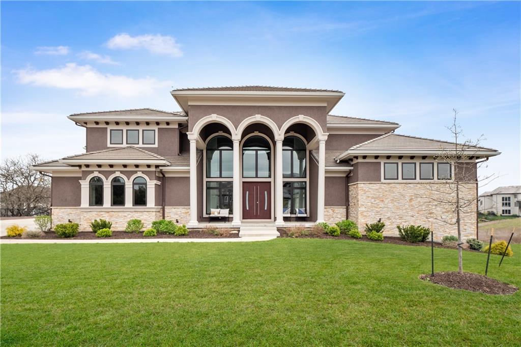 17205 Goddard St, Overland Park, KS 66221