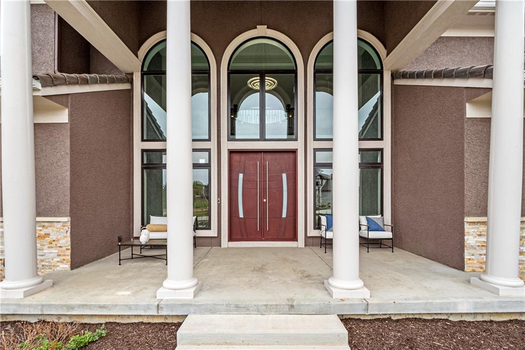 17205 Goddard St, Overland Park, KS 66221