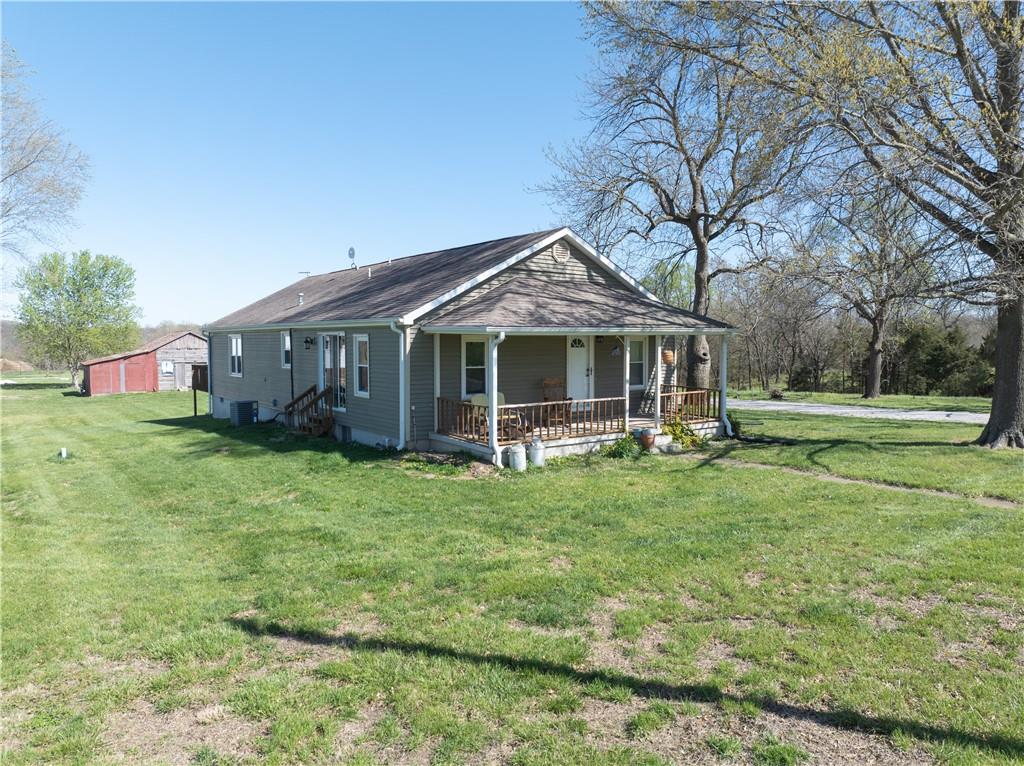 30004 Highway W Hw, Smithton, MO 65350