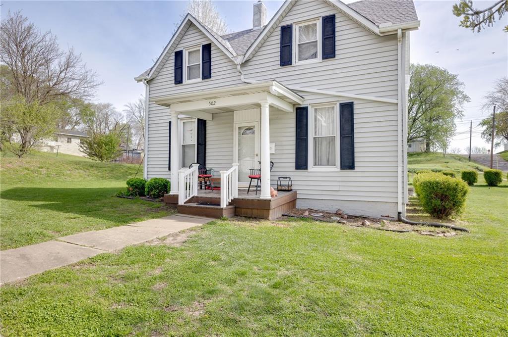 502 Mill St, Mound City, MO 64470