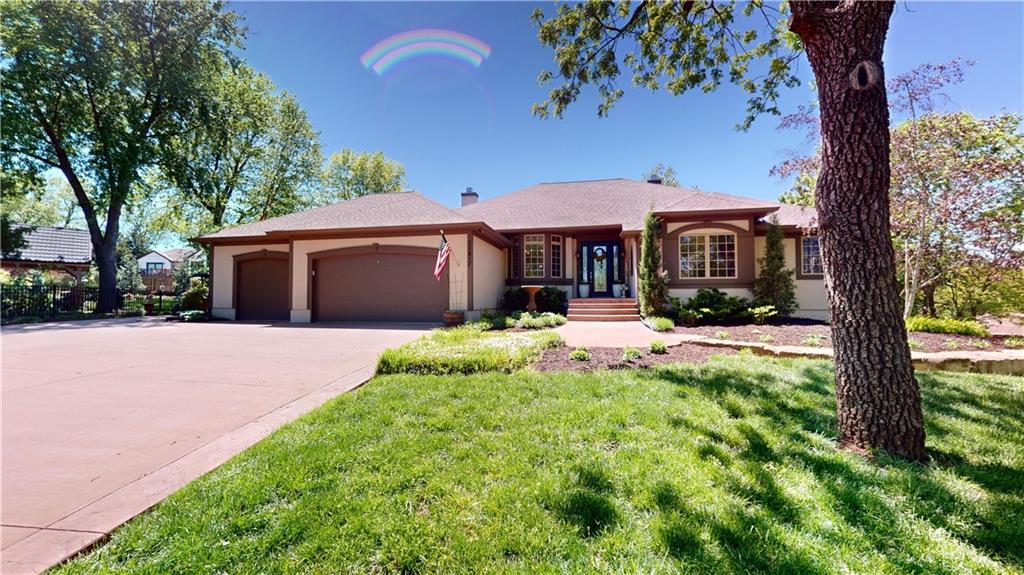 20817 W 45th Ter, Shawnee, KS 66218