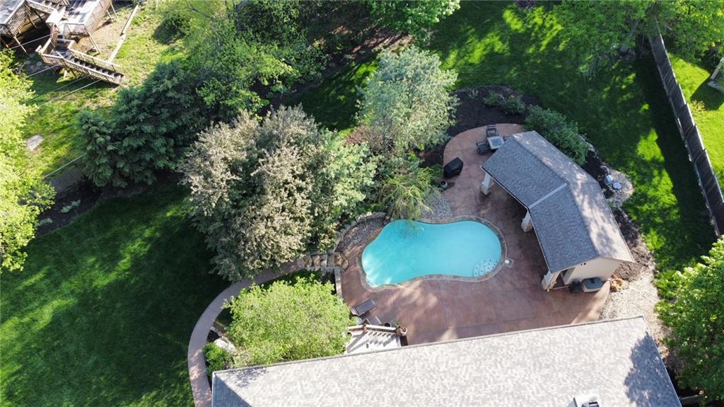 20817 W 45th Ter, Shawnee, KS 66218
