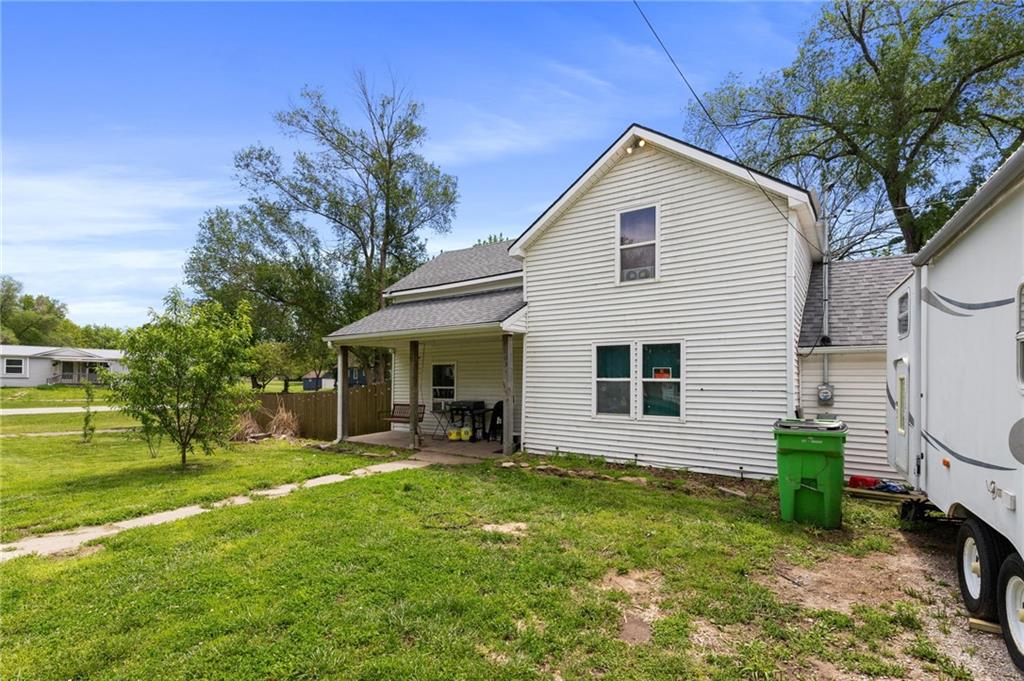 103 W Bondi Rd, Greeley, KS 66033